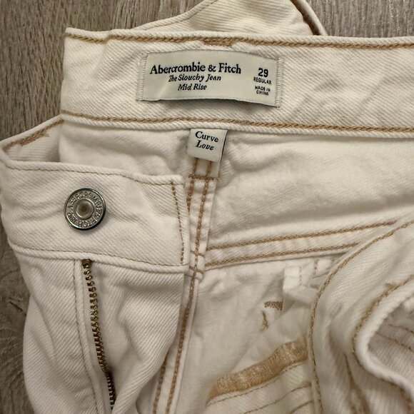 Abercrombie Mid Rise Slouchy Jean (Curve Love), sz 29 - Picture 7 of 9